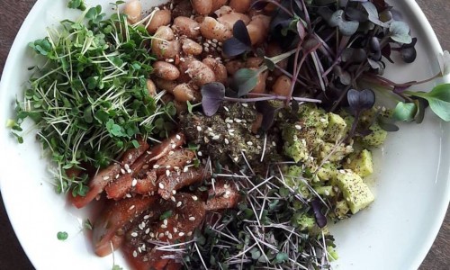 Siltie pupiņu salāti